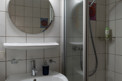Bad/WC zu Zimmer 2